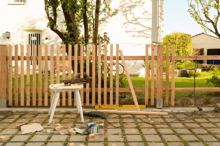 Random Fences